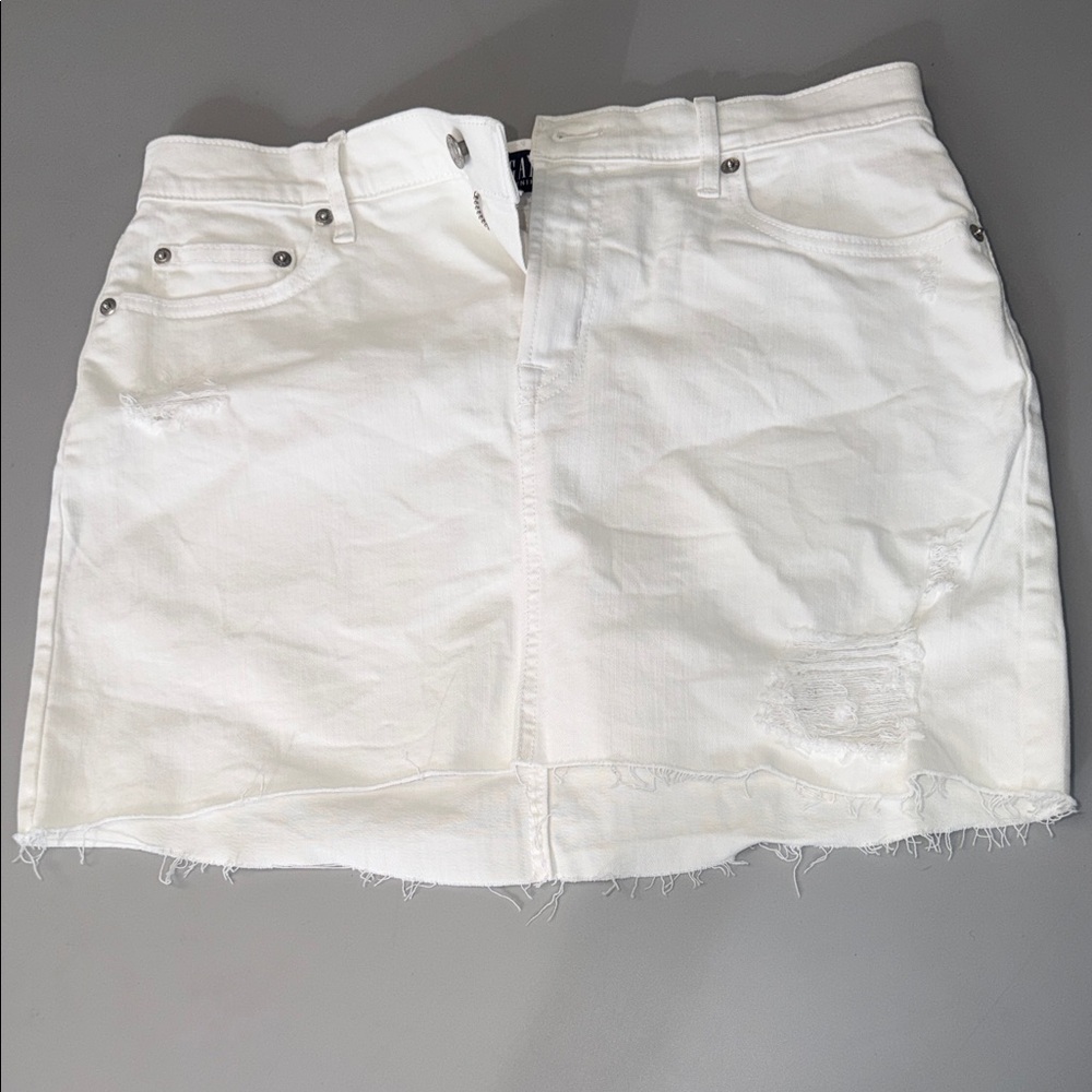 GAP White Mini Skirt